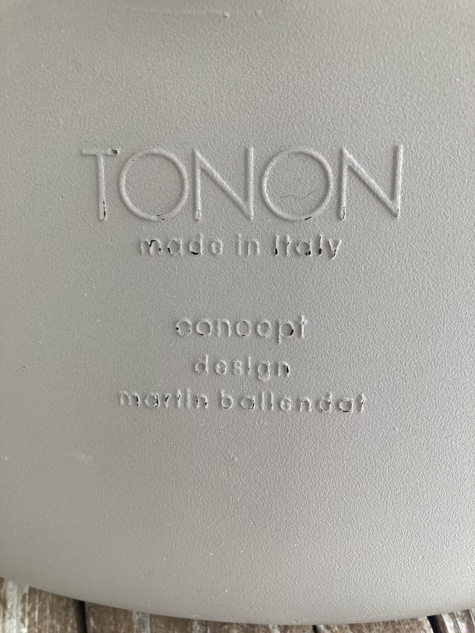 Eetkamer stoelen Tonon
