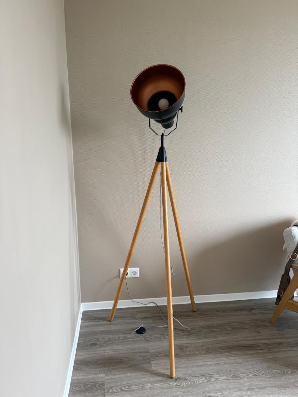 Staande lamp, 180cm te koop