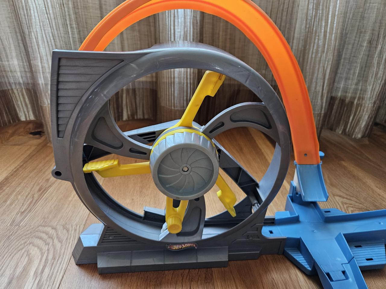 Hot Wheels Turbine Twister