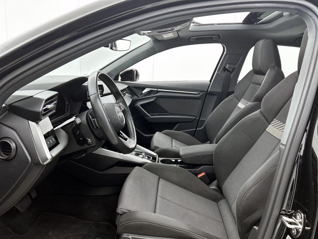 Audi A3 sportback 30 tfsi s edition | automaat | panoramadak | apple carpla