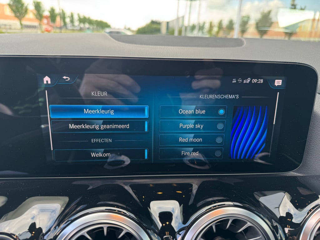 Mercedes-Benz Gla-klasse 200 business solution amg automaat /wegklapbare tr