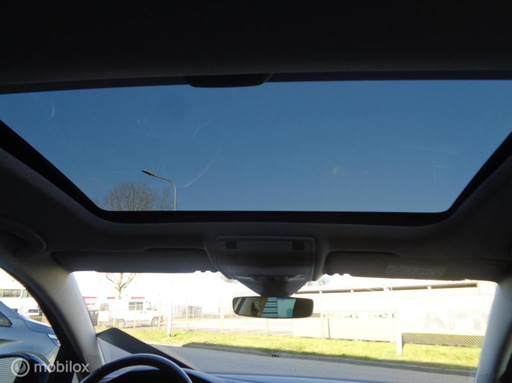 Volkswagen Golf 1.5 tsi iq-drive/airco/ecc/panorama dak/led/navi/carplay/lm