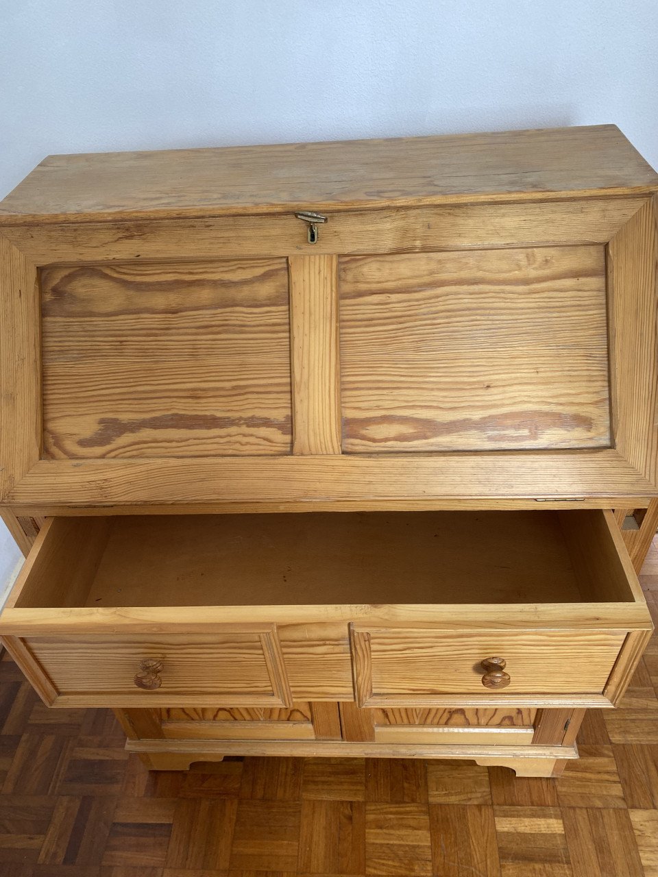 Secretaire