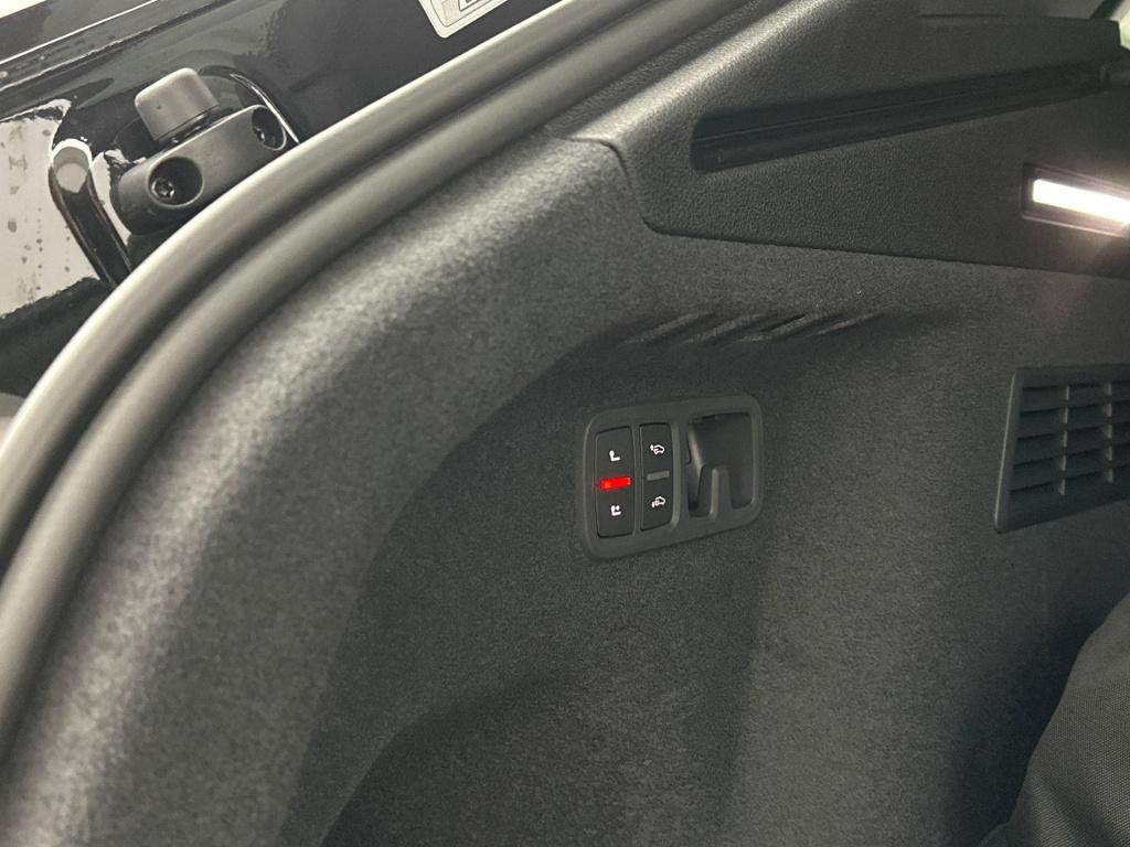 Audi Q8 pro line s (c2 pi) 55 tfsi e 290 kw / 394 pk suv