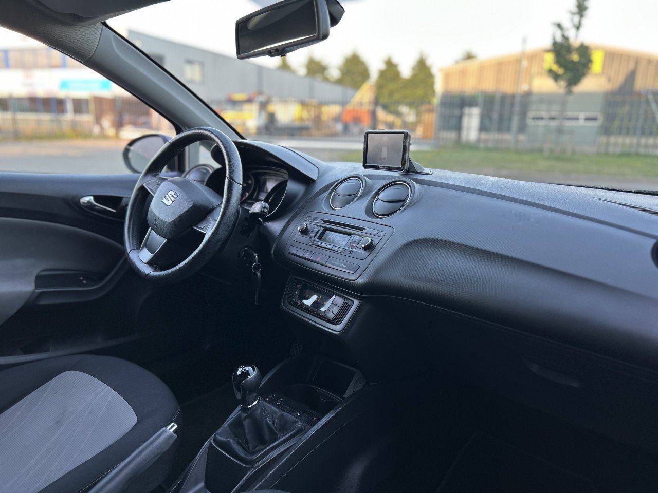 Seat Ibiza 1.2 TSI Style/XENON/CRUISE CONTR/APK