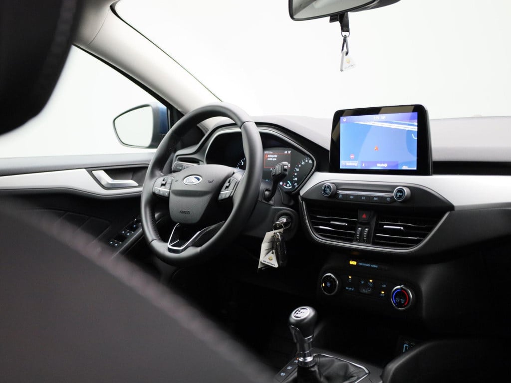 Ford Focus wagon 1.0 ecoboost hybrid trend edition business | lmv | camera 