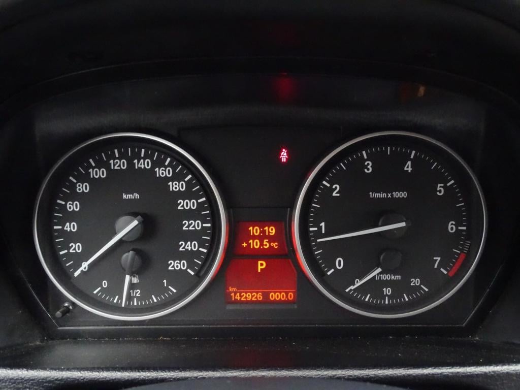 BMW X1 sdrive18i executive automaat | leder | bluetooth