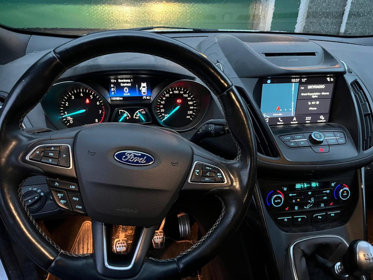 Ford Kuga St line