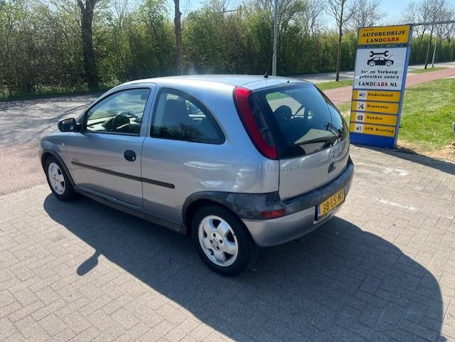 Opel Corsa 1.2-16v elegance easytronic
