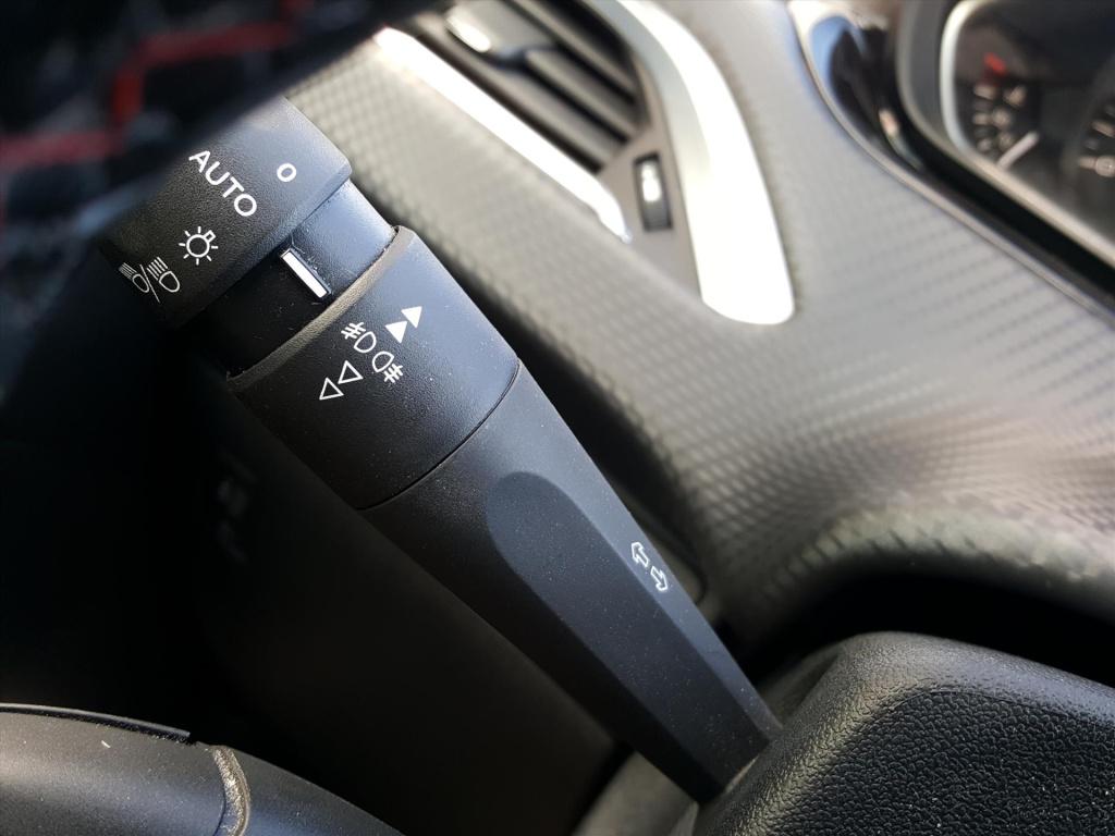 Peugeot 208 gtline 1.2-110pk automaat (eat6) trekhaak | apple carplay & and