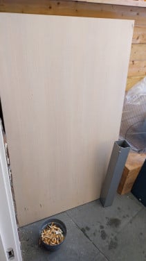 Tafelblad met 4 stalen poten