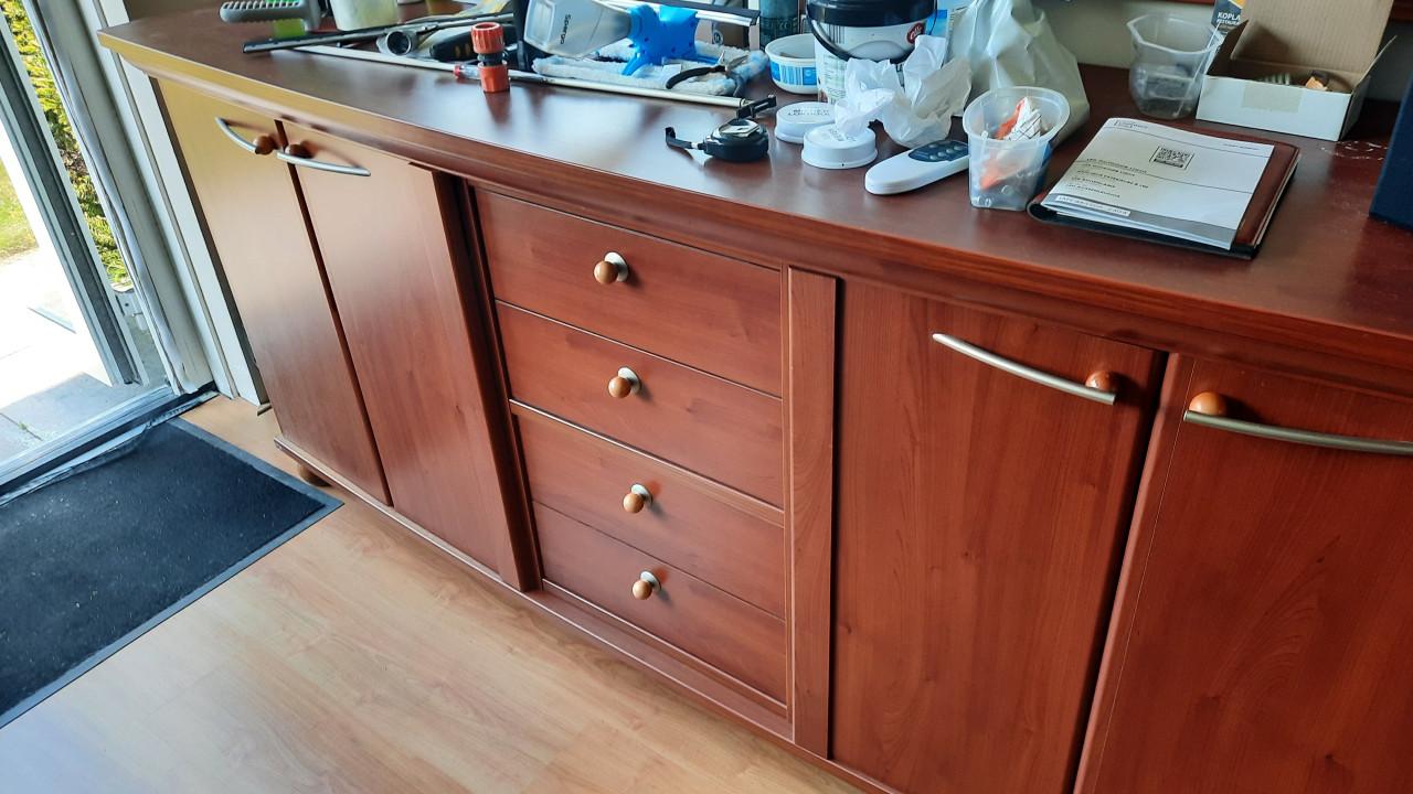 Dressoir met spiegel