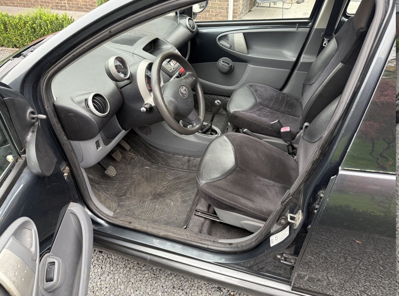 Toyota Aygo 1.0 Airco 1 Jaar APK