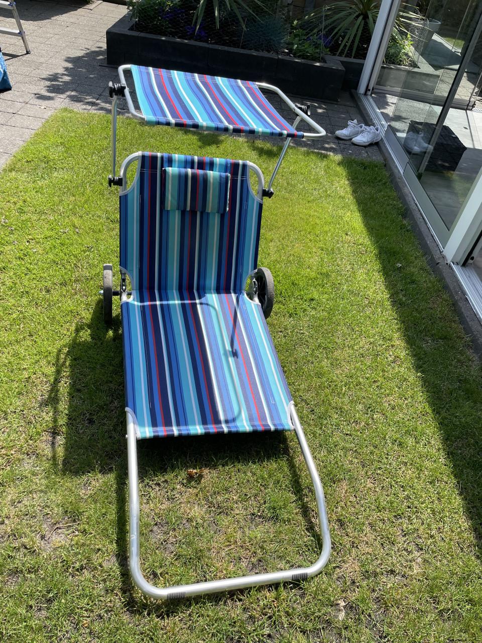Verrijdbare strandligstoel
