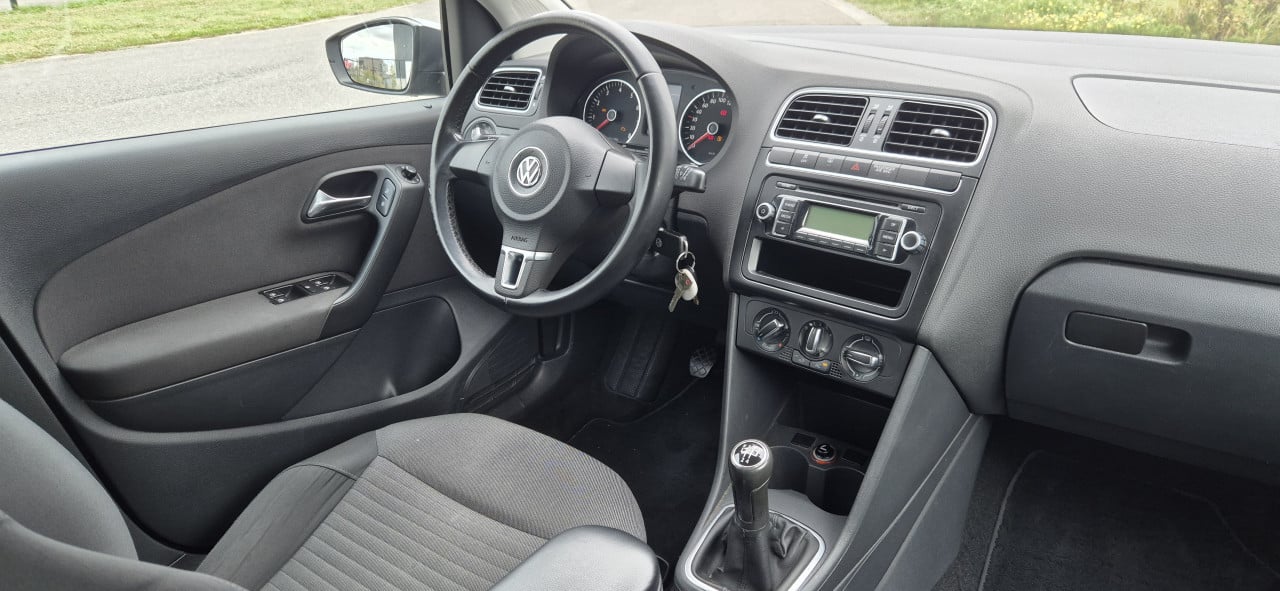 Volkswagen Polo 1.4-16V FSI 63KW 2009 AIRCO [NIEUWE APK+GROTE BEURT]
