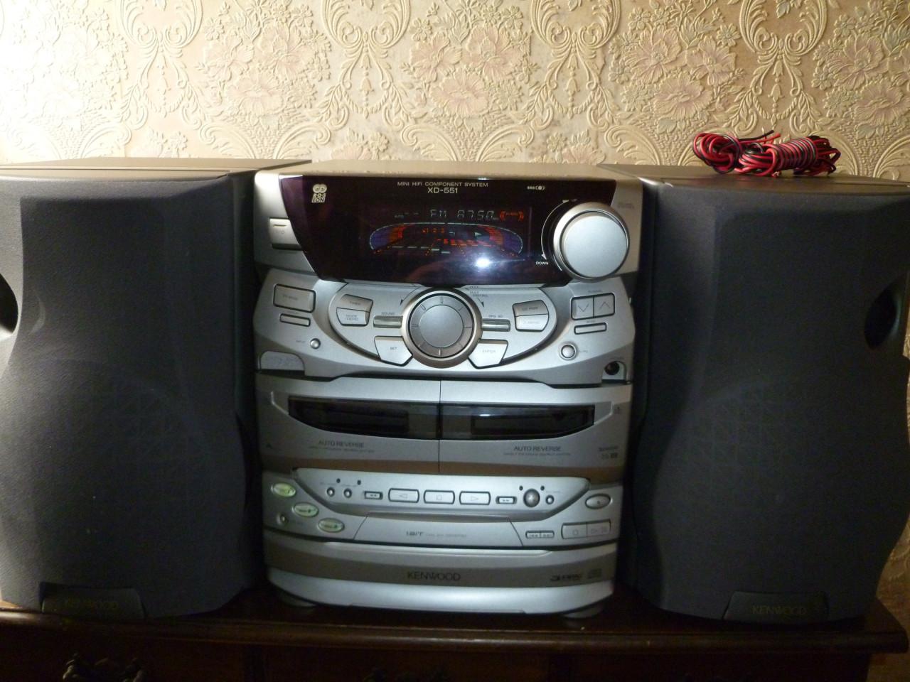 Kenwood stereo,set (met een 3 cd wisselaar)