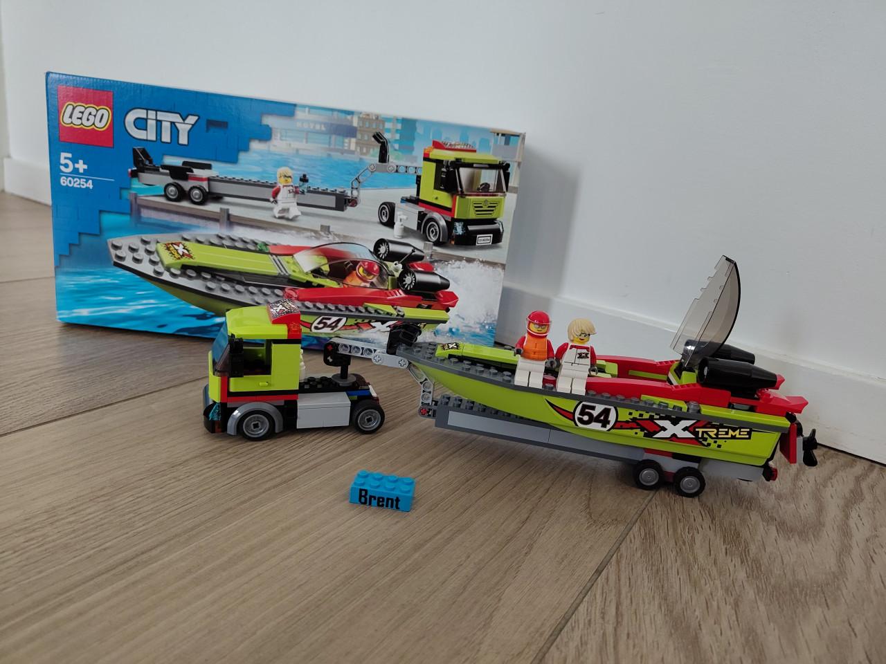 LEGO City Raceboottransport - 60254 incl doos en zakjes