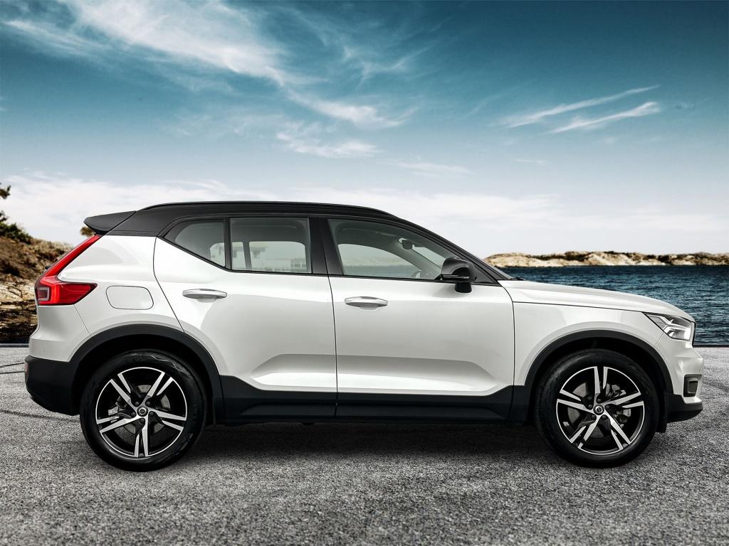 Volvo XC40 t4 211pk recharge r-design| 360camera| trekhaak| adap.cruise