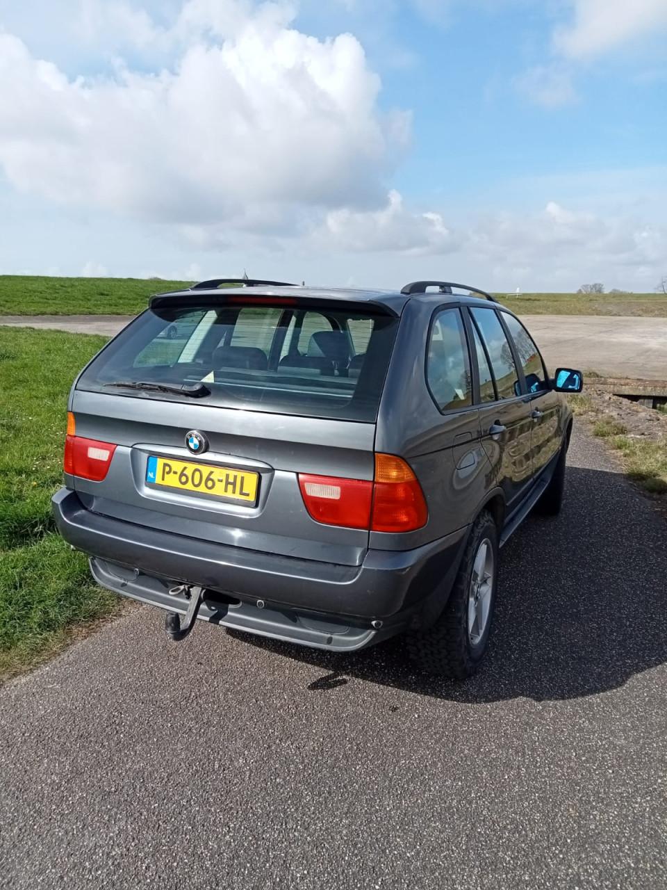 BMW X-5 3.0d handgeschakeld! Origineel NL auto. Met bijzonder historie