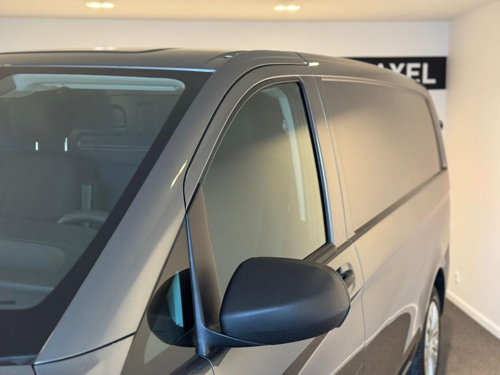 Mercedes-Benz Evito evito lang 41 kwh