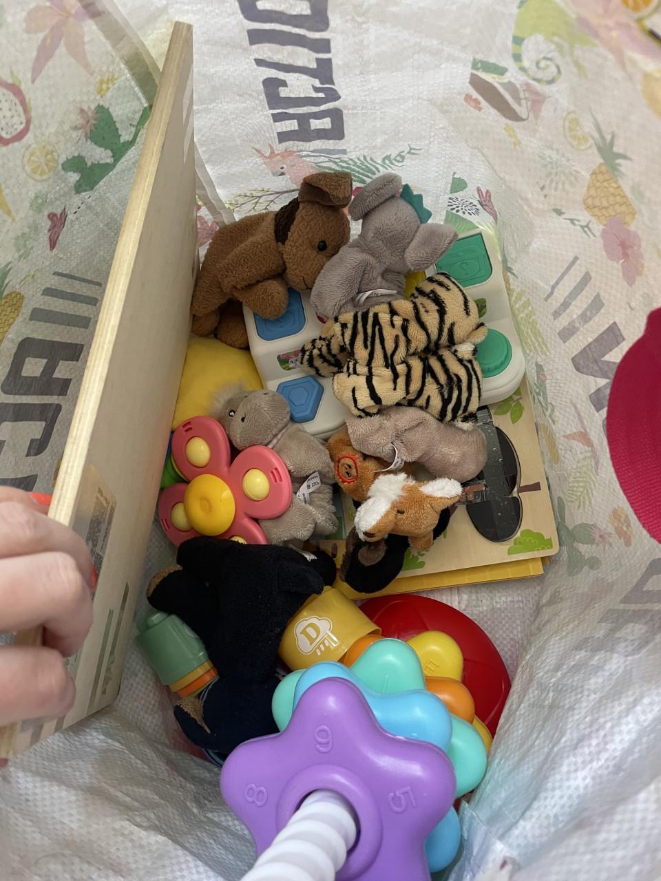 GRATIS! Tas met kinderspullen speelgoed