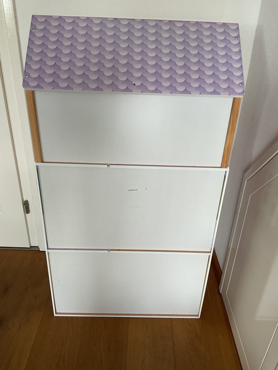 Mooi houten barbiehuis