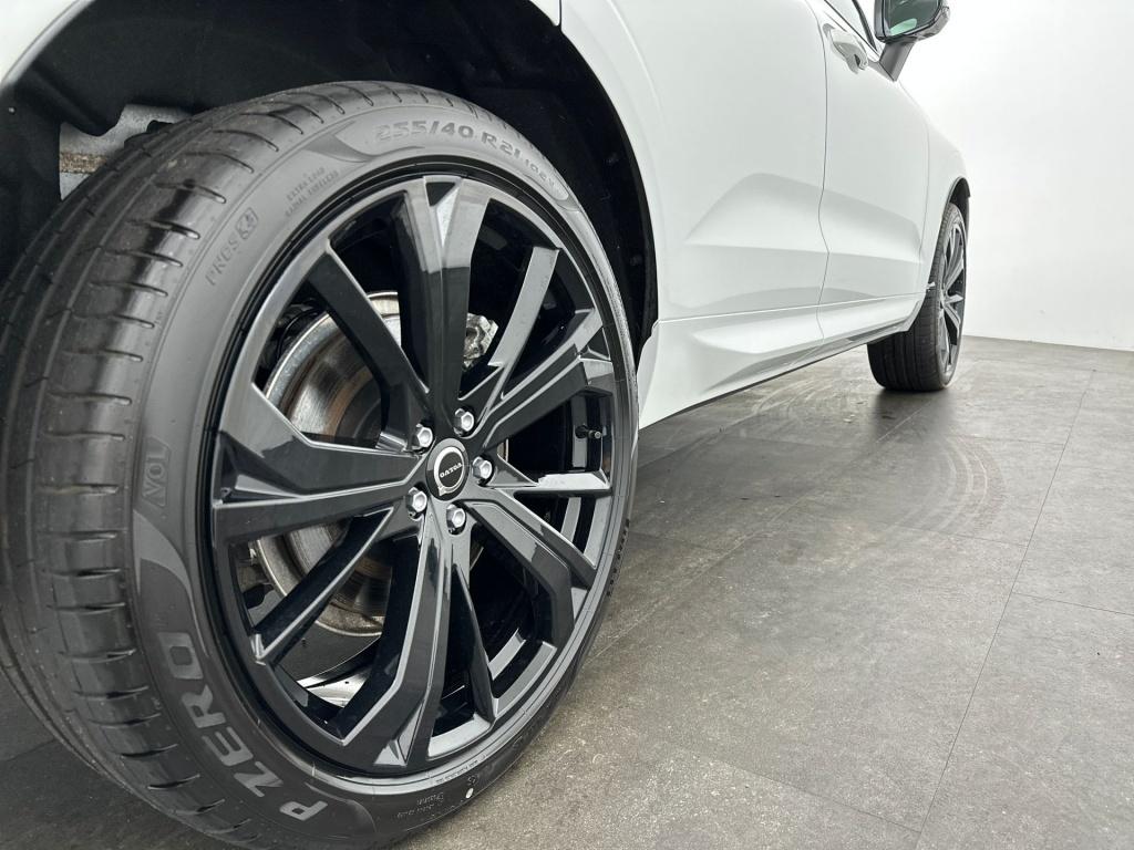 Volvo XC60 t6 398pk recharge ultra black edition| pano| 360camera| h&k soun