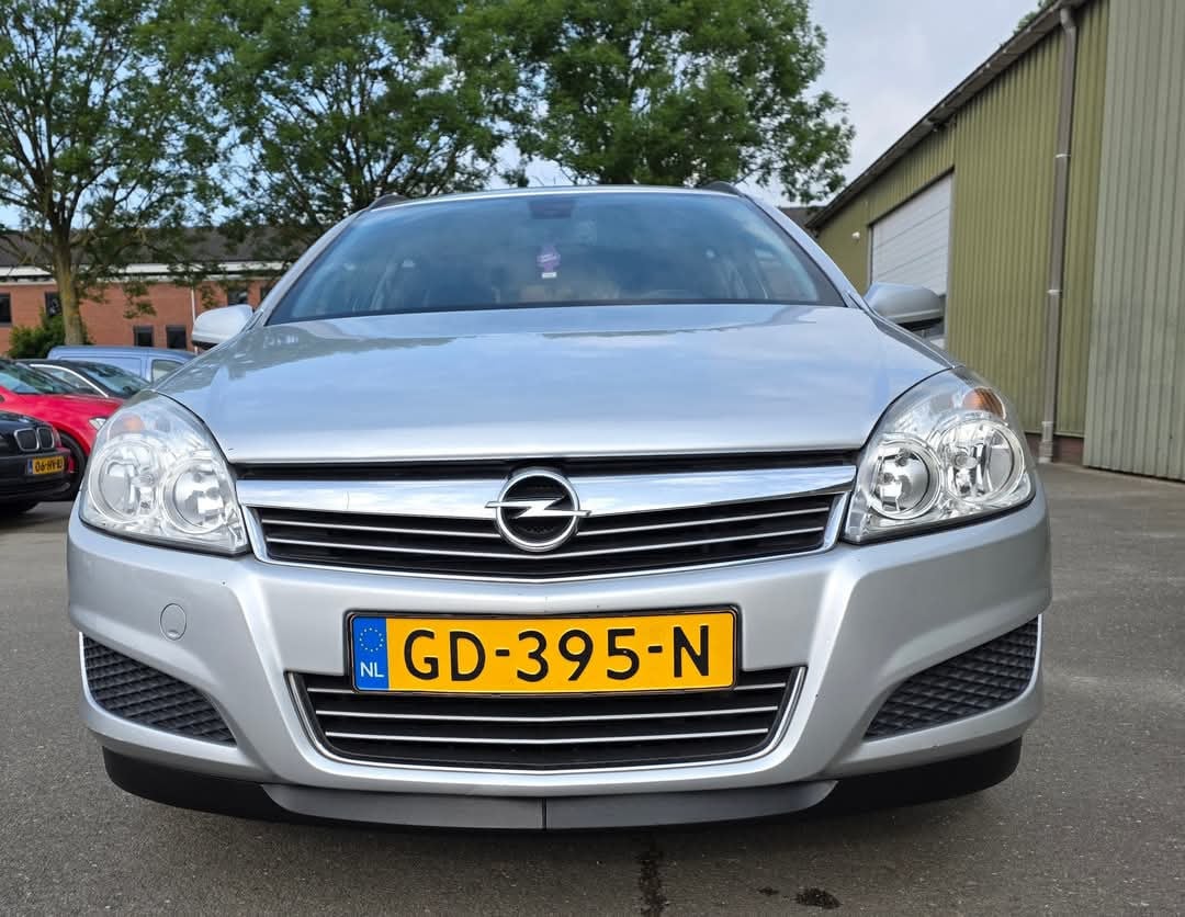 Tekoop zeer nette Opel Astra 1.4 I Businnes Wagon