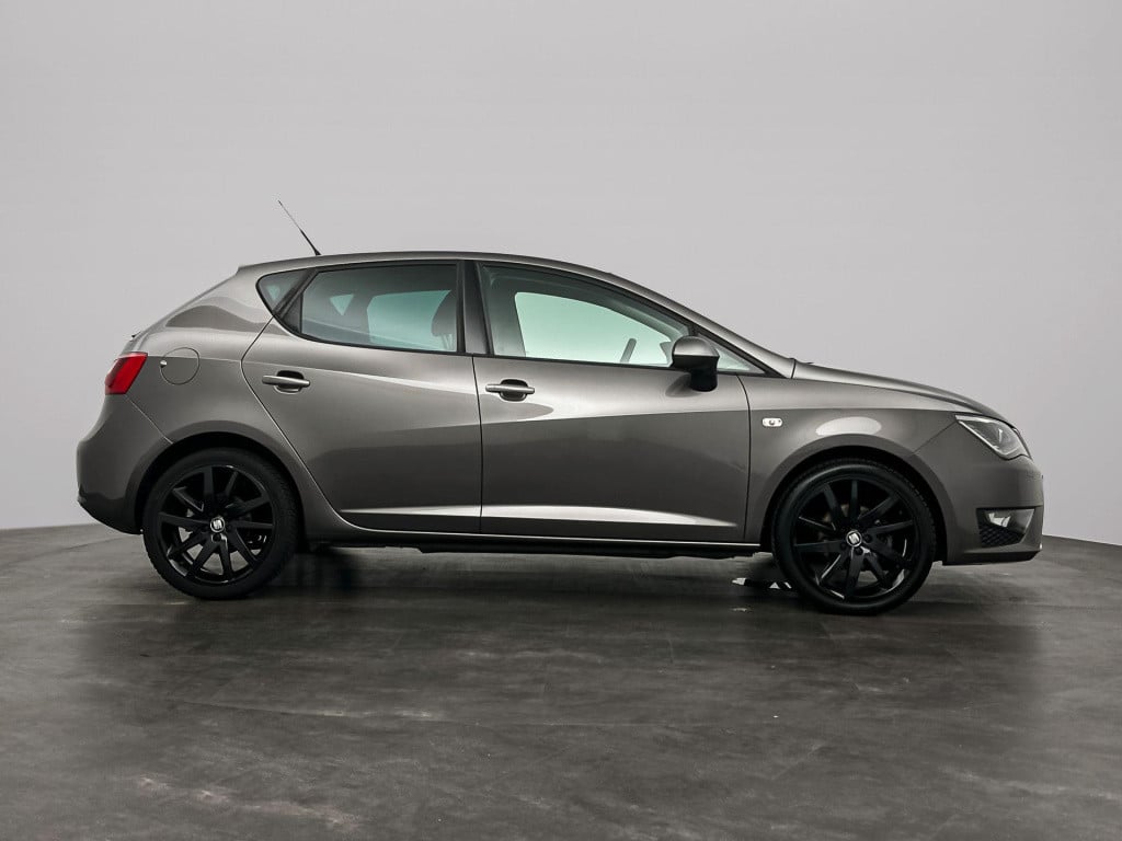 Seat Ibiza 1.0 ecotsi fr | apple carplay | trekhaak | parkeersensoren | 17'