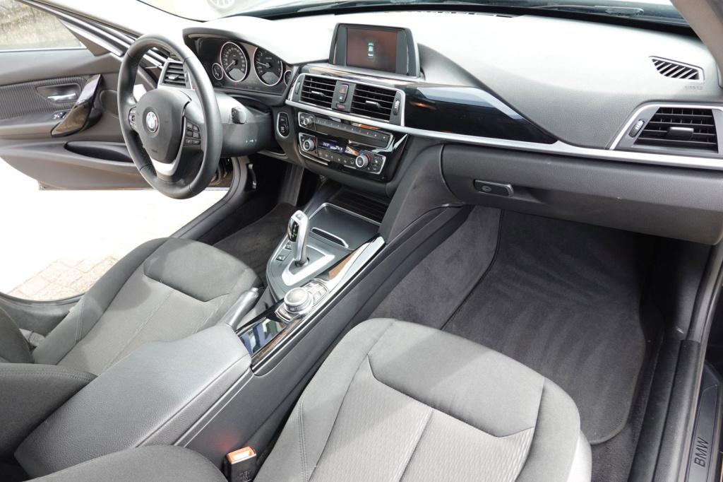 BMW 3-serie 320i executive