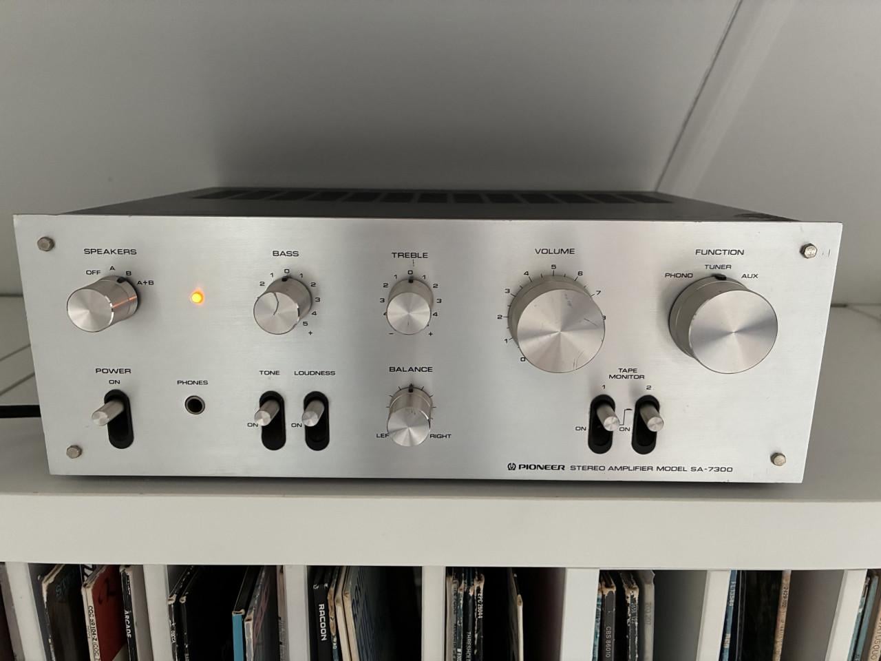 Pioneer SA 7300 vintage versterker
