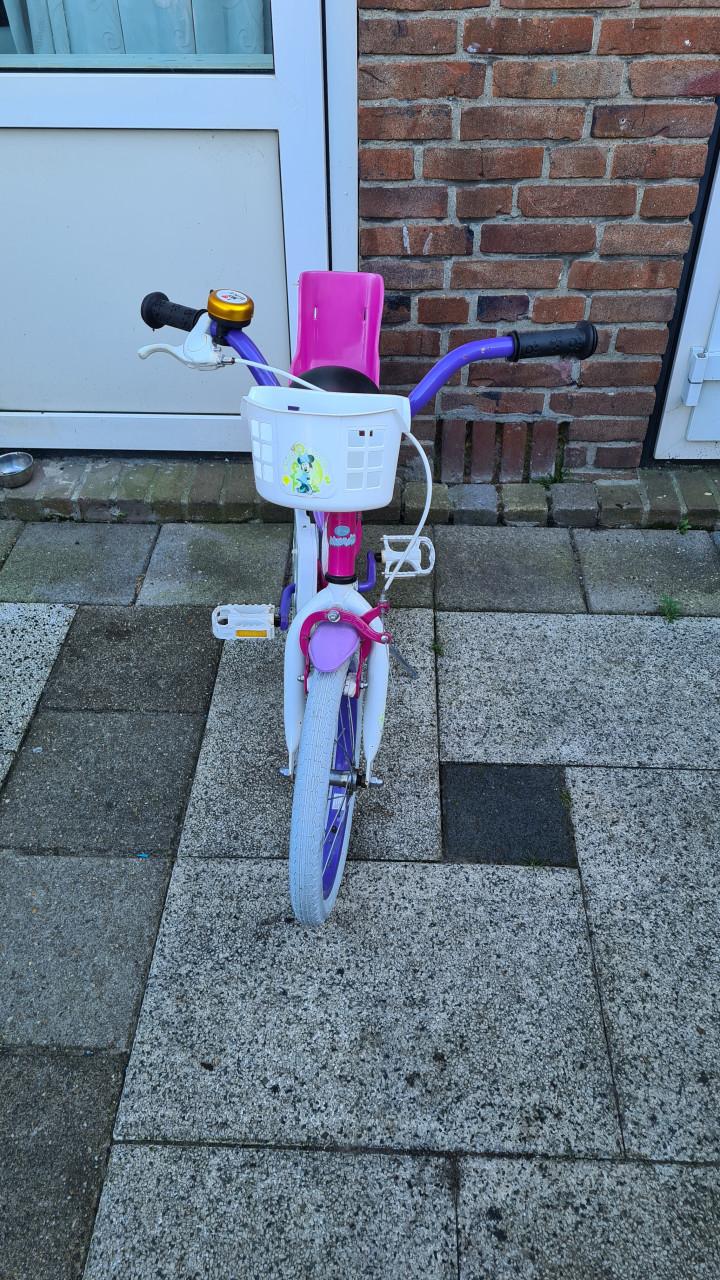 Mooi en goed werkend meisjes fietsje merk -Loeky-16inch-traprem