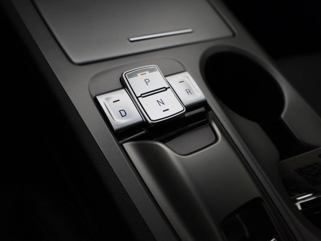 Hyundai Kona ev premium 64 kwh