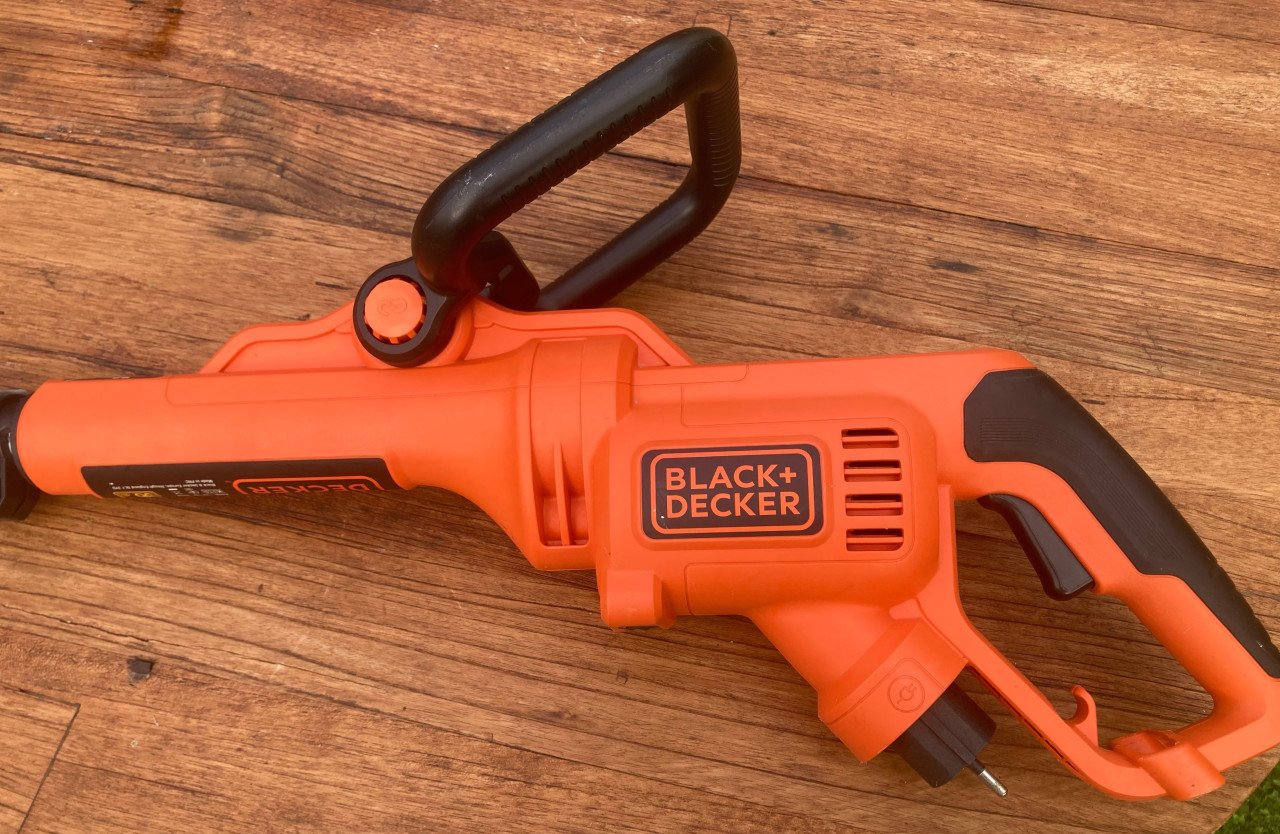 GRASTRIMMER BLACK&DECKER
