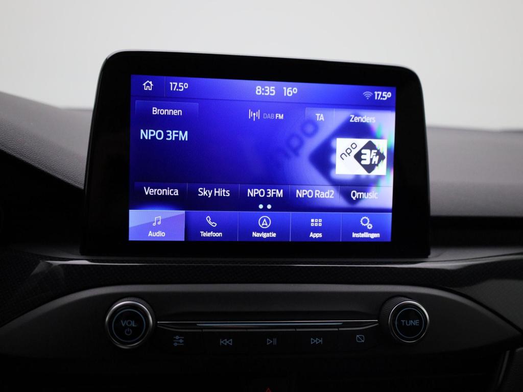 Ford Focus wagon 1.0 ecoboost hybrid st line x business trekhaak - all-weat