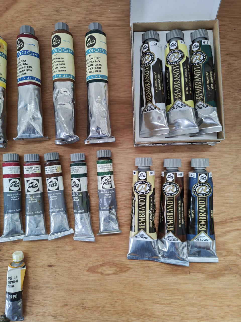 Ruim 30 ongebruikte tubes olieverf Talens, van Gogh, Rembrandt etc.
