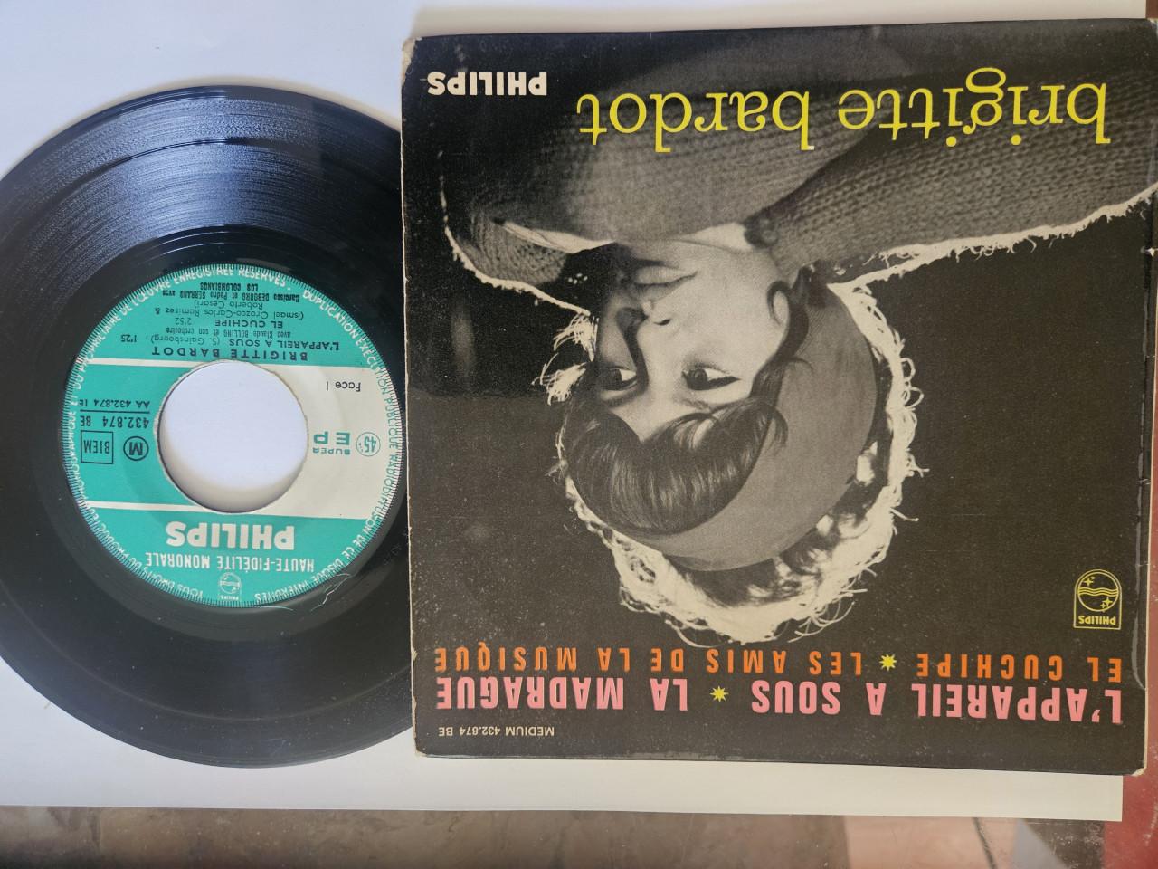 Brigitte Bardot vinyl "7" 5x