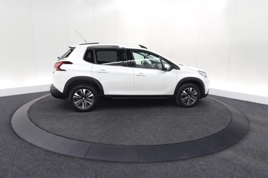 Peugeot 2008 puretech 130 allure | camera | apple carplay | parkeersensoren