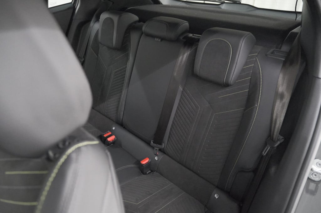 Peugeot 2008 puretech 130 eat8 gt | 360 camera | adaptieve cruise control |