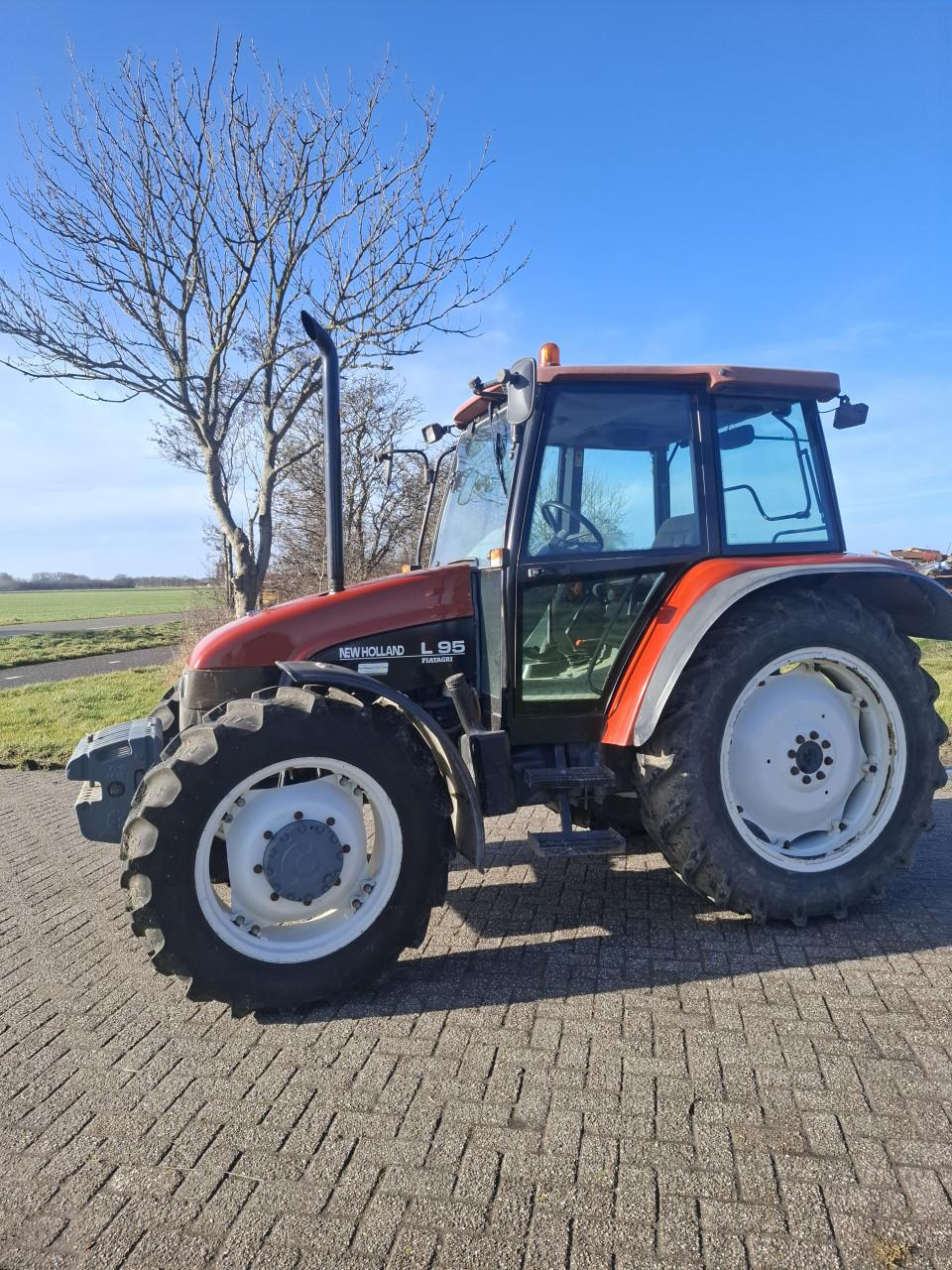 NewHolland L95