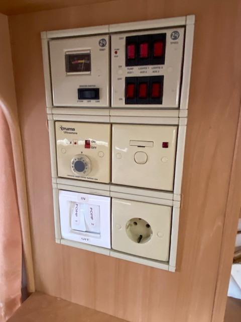 Caravan  Elddis Force 450/2