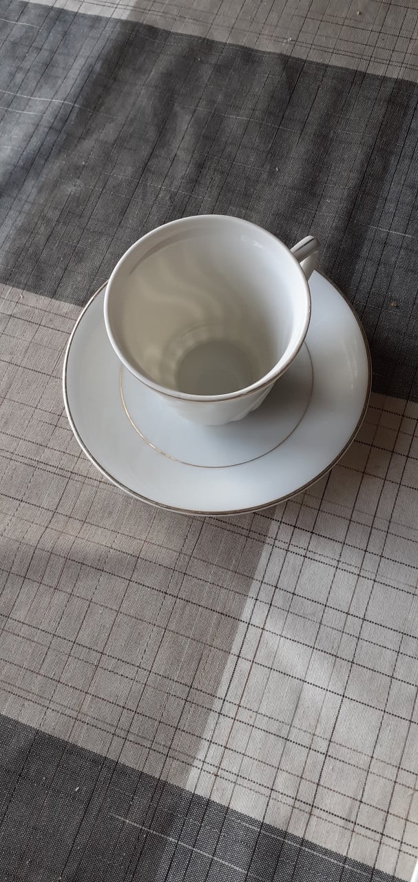 Koffiekopjes en schoteltjes, gebaksbordjes