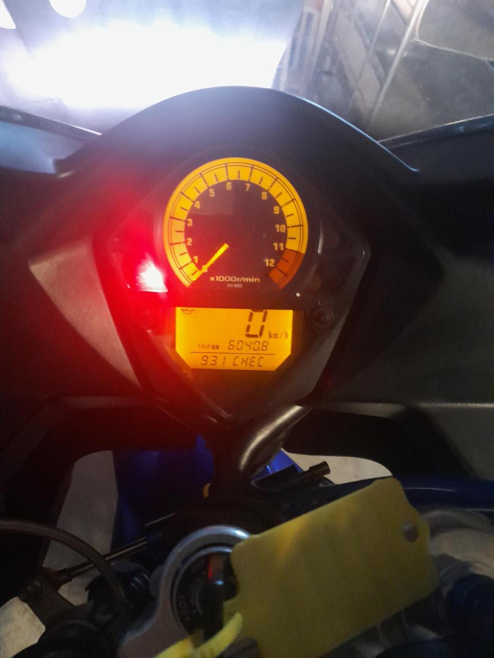 Suzuki  2 cil 1000 cc