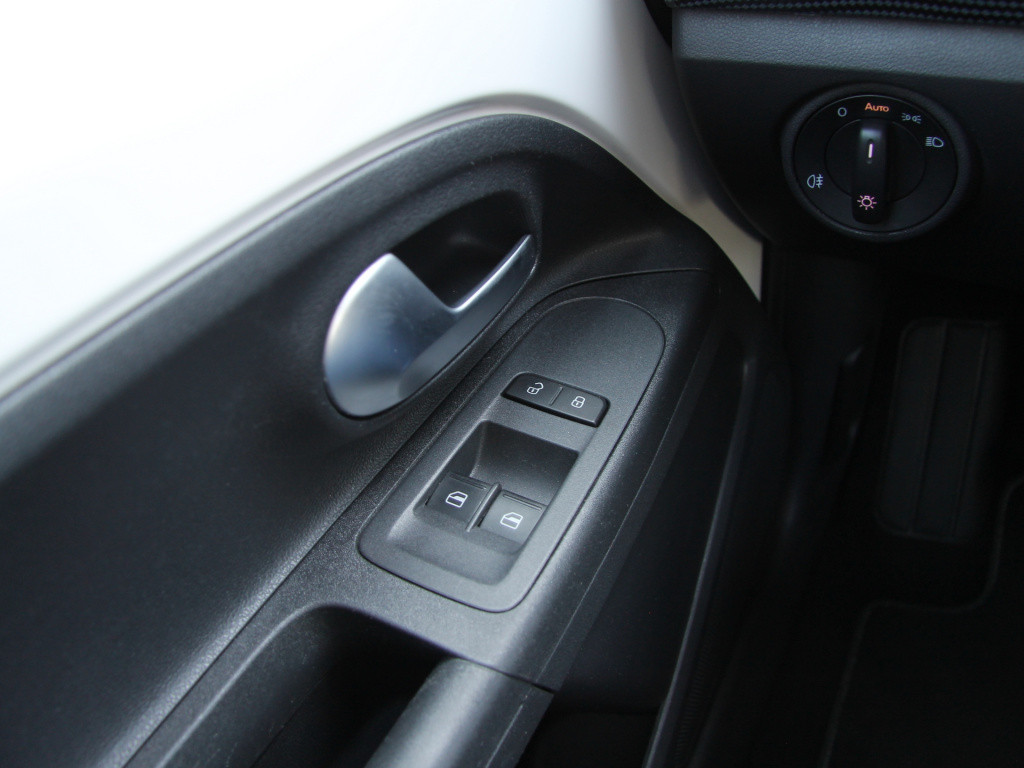 Volkswagen UP! 1.0 bmt move up! cruise | apps | camera