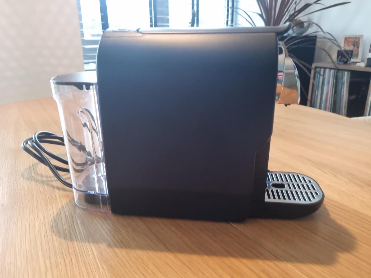 Nespresso koffiezetter + Melkopschuimer