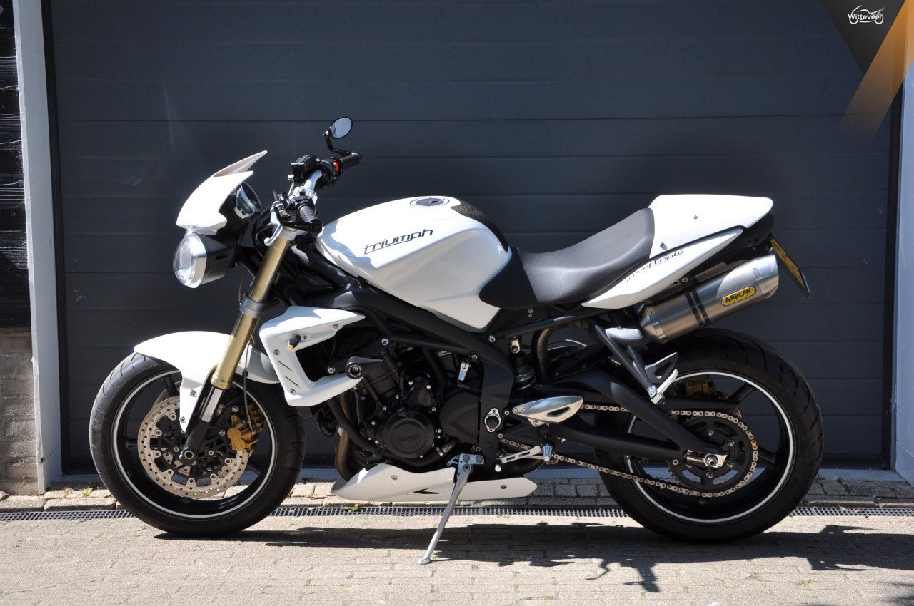 Triumph Street Triple 675