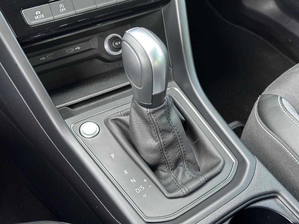 Volkswagen Touran 1.5 tsi 150pk dsg goal 7-persoons | trekhaak | dode hoek 