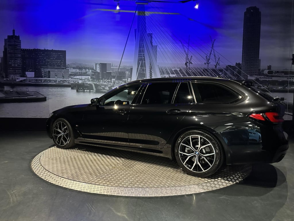 BMW 5 Serie touring 520i high executive m-pakket *camera*leer*