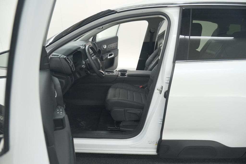 Citroen C5 Aircross 1.2 hybrid 136 e-dcs7 plus | camera | navigatie | parke