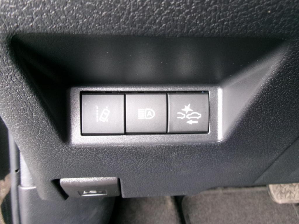 Toyota Yaris 1.5 hybrid clima, camera, multimedia, bluet.